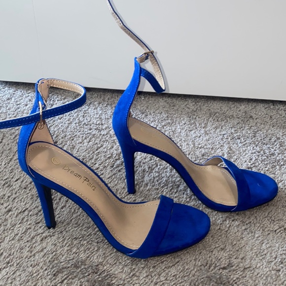 Blue suede heels - Picture 2 of 4